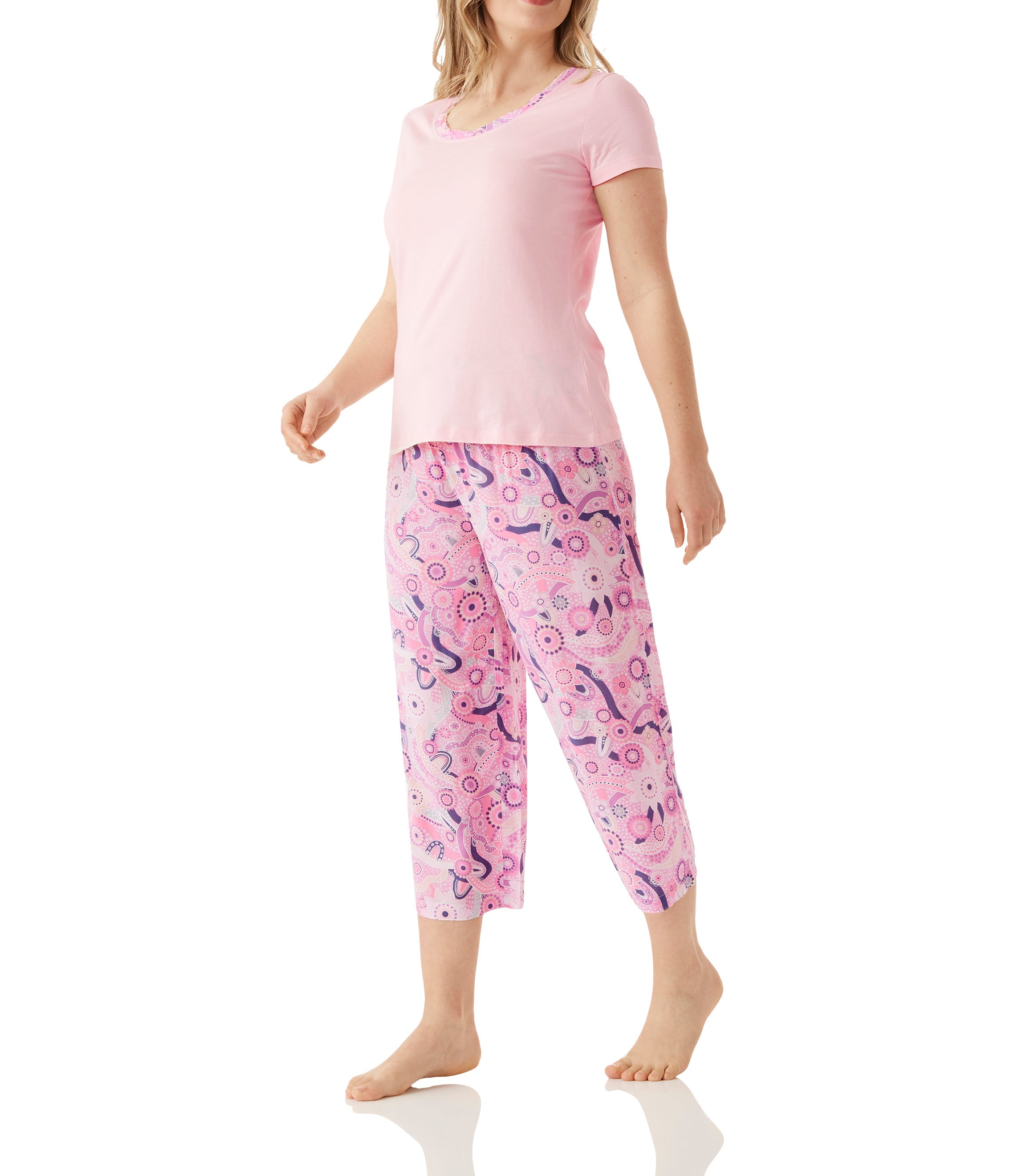 Daydreaming Tee with 3/4 Pant Pyjama Set Magnolia Lounge