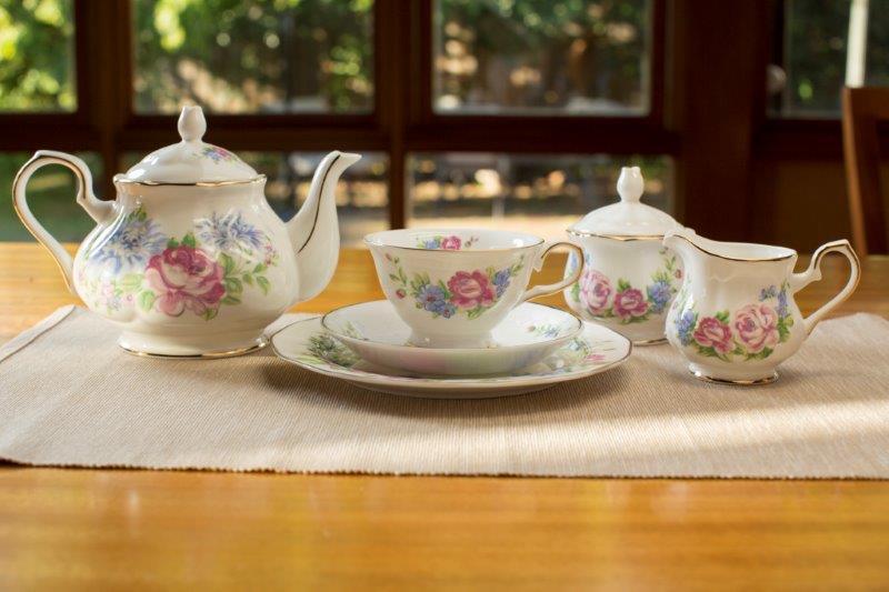 Fine Bone China Floral Creamer & Sugar Jar Set Magnolia Lounge