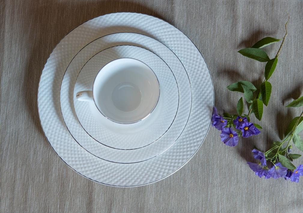 Fine Bone China White Diamond Dessert Plates (Set of 4) The Iris Emporium