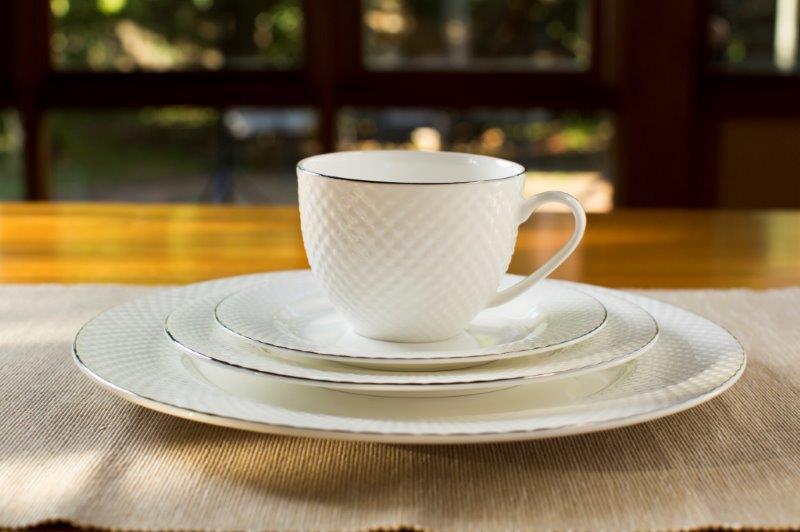 Fine Bone China White Diamond Dessert Plates (Set of 4) The Iris Emporium